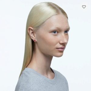 ⚡️Brand New⚡️ Swarovski red January stud earrings